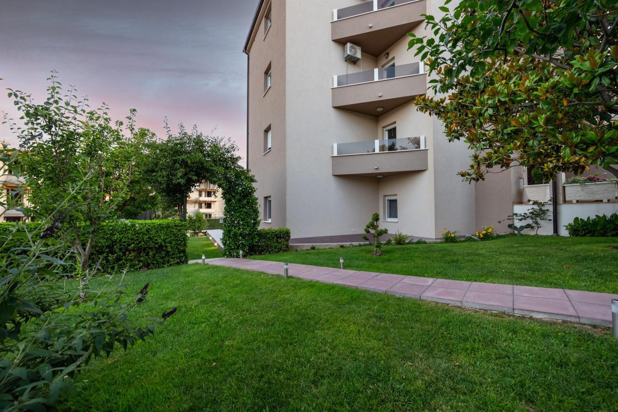 Sunny Garden A2 Apartment สปลิท ภายนอก รูปภาพ