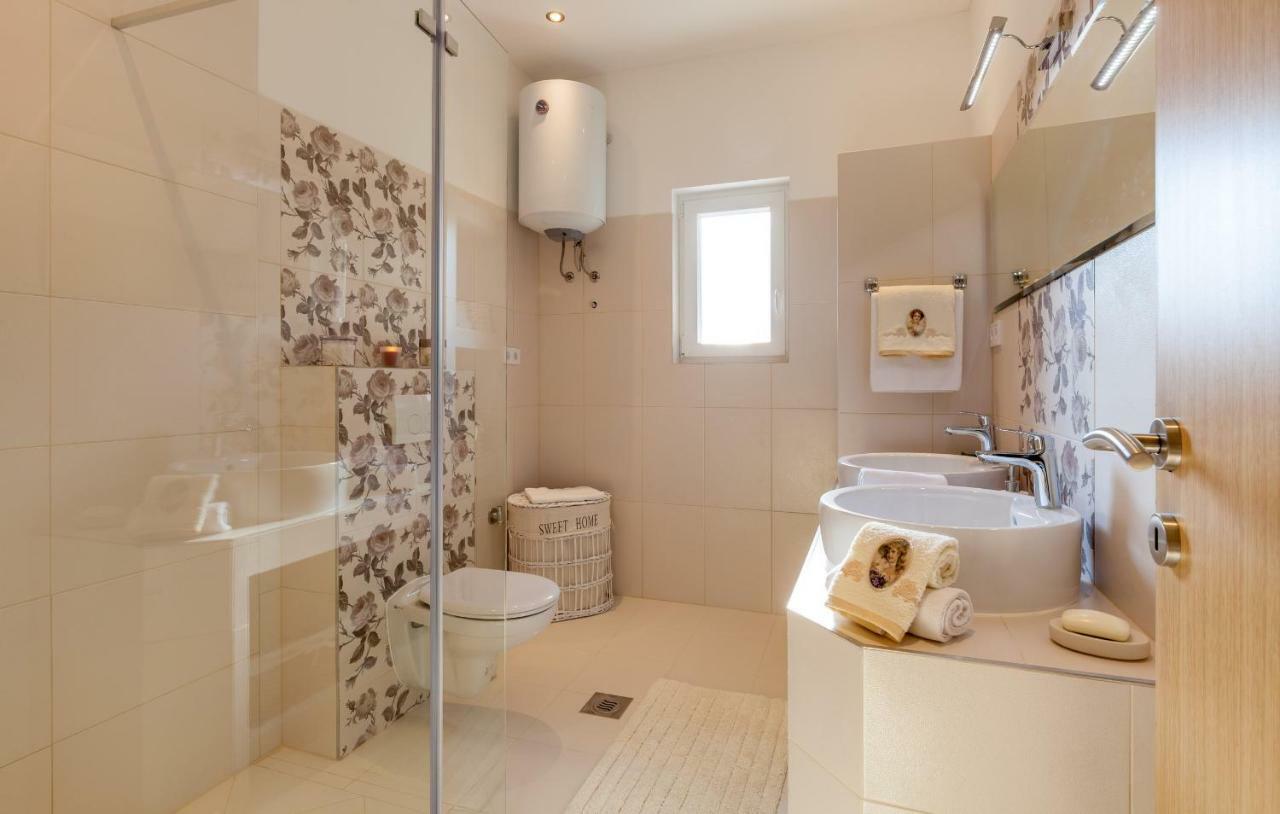 Sunny Garden A2 Apartment สปลิท ภายนอก รูปภาพ