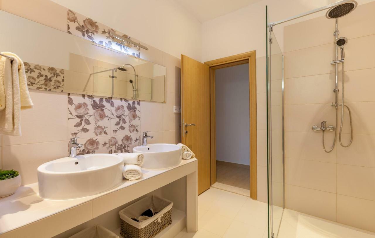 Sunny Garden A2 Apartment สปลิท ภายนอก รูปภาพ